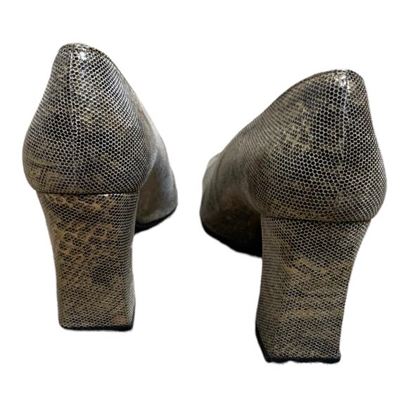 Stuart Weitzman gold snake skin shimmer block heel pump shoes size 9 AA - Picture 4 of 10